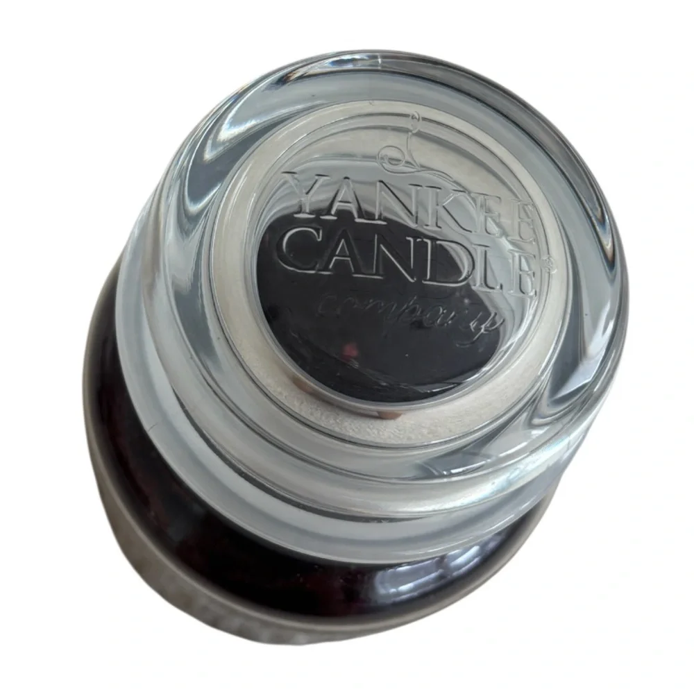 Yankee Candle Jar Christmas Berries Vintage Black Band Burgundy Deep Red 14.5 Oz